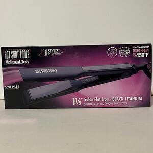 NIB Hot Shot Tools Black Titanium 1.5 Salon Flat Iron Digital Helen Of Troy